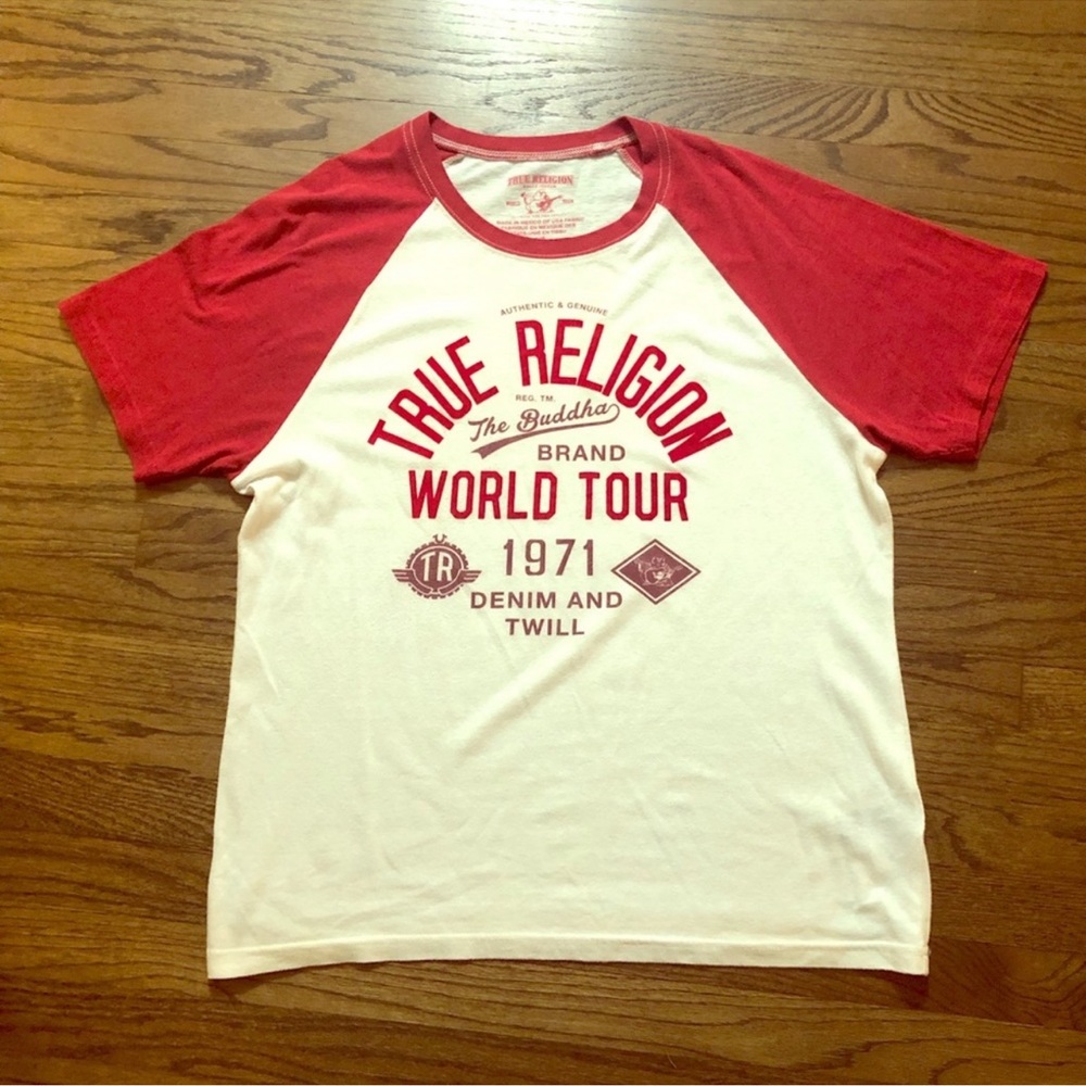 True Religion Tee Shirt (men’s size L)